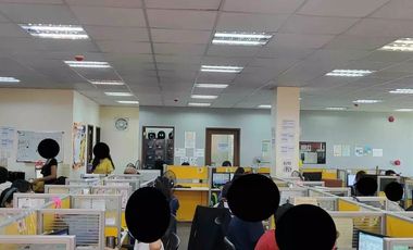 Office Space For Lease in Dasmariñas Cavite 225SQM. Good For Any kind of Office.