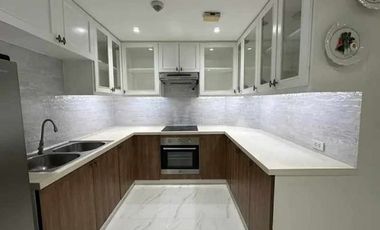 2BR Condo For Rent in McKinley Garden Villas Taguig City