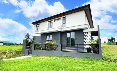 Mondia Nuvali Parkside Modern HouseFor Sale
