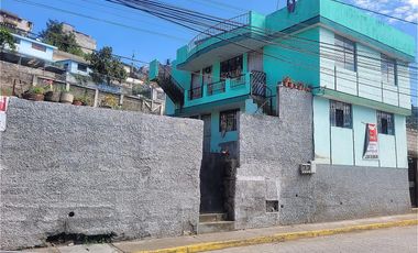 CASA DE VENTA EN LA VICENTINA BAJA, CON TERRENO 1080M2 Y 163 M2 CUBIERTOS