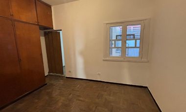 Departamento Tipo Casa en alquiler en Valentin Alsina