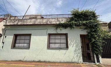 Departamento Tipo Casa en alquiler en Valentin Alsina