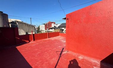 Departamento Tipo Casa en alquiler en Valentin Alsina