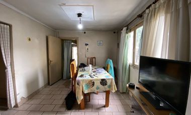 CASA A REF EN VENTA 4 AMB CON 2 LOCALES ALEJ KORN