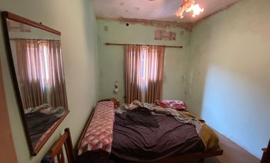 CASA A REF EN VENTA 4 AMB CON 2 LOCALES ALEJ KORN
