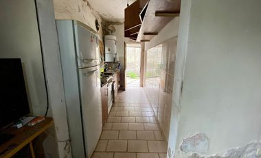 CASA A REF EN VENTA 4 AMB CON 2 LOCALES ALEJ KORN