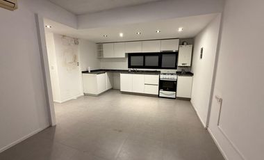 ALQUILER DEPTO 2 AMB CON BALCON - CASTELAR
