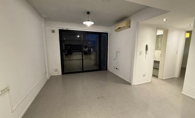 ALQUILER DEPTO 2 AMB CON BALCON - CASTELAR