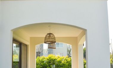 Venta de  Casa Amueblada en Las Tipas Nordelta