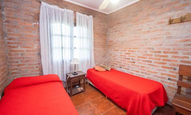 Casa quinta en PORTAL DEL LEYES A PASOS DE LA RUTA