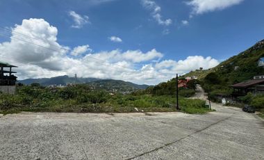 A Corner Lot Flat with Breathtaking Mountain Views In Baguio City