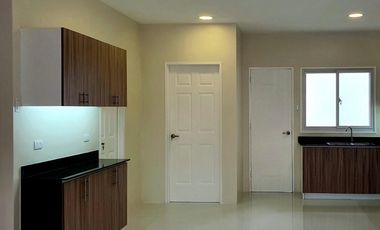 Brand-new Duplex Unit Located in BF Homes