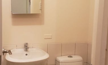Torre de manila 1bedroom corner unit with parking for sale