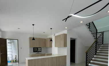 FOR SALE MODERN BRAND NEW HOUSE AT VILLA DE TOLEDO, STA ROSA LAGUNA