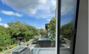 FOR SALE MODERN BRAND NEW HOUSE AT VILLA DE TOLEDO, STA ROSA LAGUNA