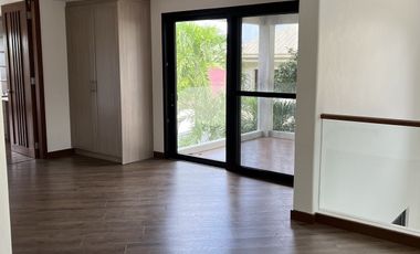 5 Bedroom House for Sale inside Ayala Alabang Village, Muntinlupa with pool