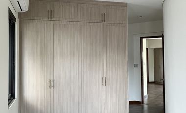 5 Bedroom House for Sale inside Ayala Alabang Village, Muntinlupa with pool