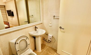 Vivant Flats 2 BR Condominium unit for Sale