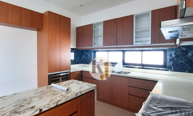 House and Lot for Sale at Ayala Alabang Village, Muntinlupa City