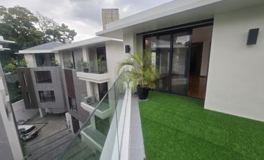 Single detached high end wack wack Greenhills