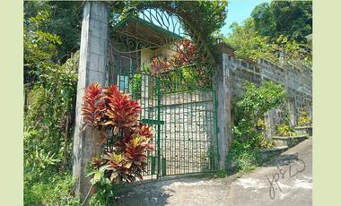 857 sqm lot in Pineridge, Tagaytay