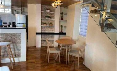 2 Bedroom Luxurious Condo Unit with 2 Parking NEAR MINES VIEW PARK (Europa)