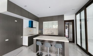 House and Lot For Sale at Hillsborough Village Alabang, Muntinlupa City
