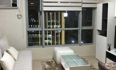 2BR Loft Type Unit with Parking FOR LEASE / RENT at Avida Towers 34th Street BGC Taguig
