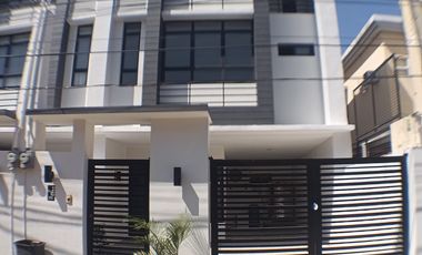 FOR RENT Paranaque BF Homes Nortwest. Dakar St. Modern Townhaus 3bedooms park