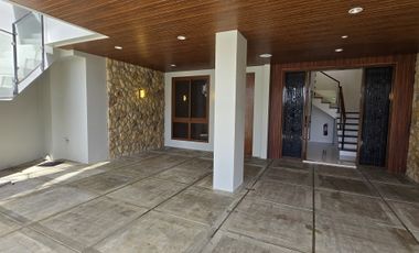 Spacious House & Lot in Subdivision, Baguio City