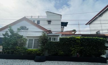 BF HOMES 8 DOOR APARTMENT FOR SALE