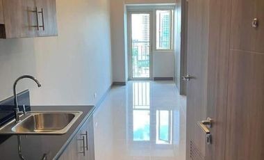 SMDC Fame Residences Condo 1-BR with Balcony For Sale in Mandaluyong City