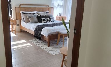 2 storey, 2 bedroom beach house