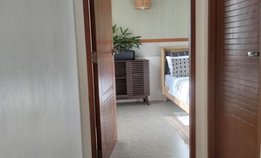 2 storey, 2 bedroom beach house