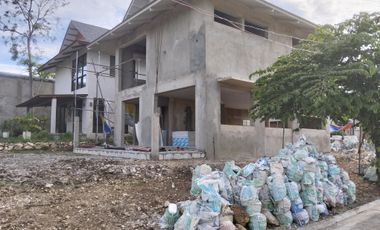2 storey, 2 bedroom beach house