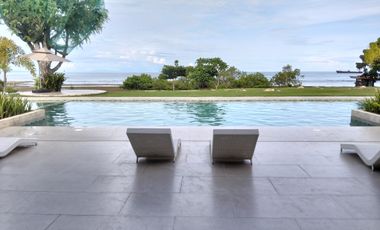 2 storey, 2 bedroom beach house