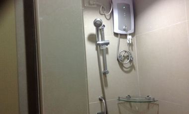 Condo near Fields Avenue, and Clark Angeles City, for Rent Php 25,000