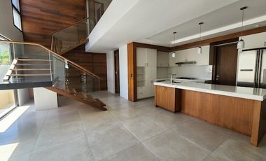 House and Lot For Sale in Posadas Village, Muntinlupa City