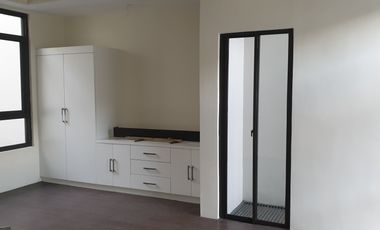 For Sale 4 Bedroom Townhouse in San Juan City Complete Amenities