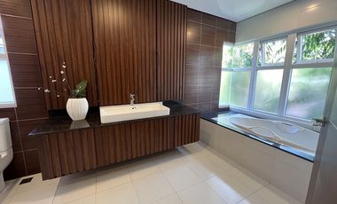 House and Lot for Sale in Bf Homes, Parañaque City