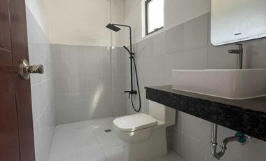 Ready for occupancy 5 bedrooms near SM
