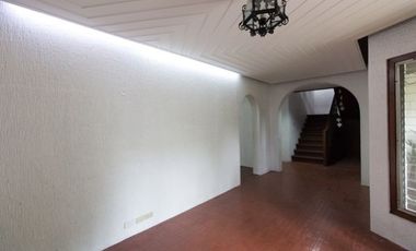 Spacious 4 Bedroom House FOR RENT in Dasmarinas Village, Makati