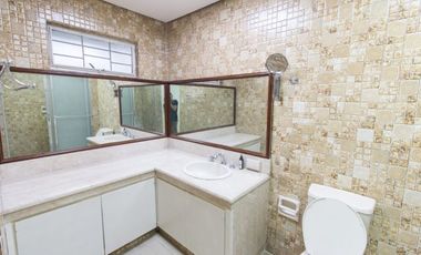 Spacious 4 Bedroom House FOR RENT in Dasmarinas Village, Makati