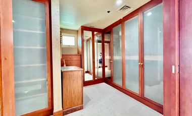 ONE ROXAS TRIANGLE: 4BR Penthouse For Rent, 527 sqm, Facing Manila Bay, 4 parkng