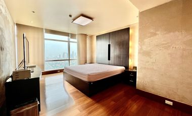 ONE ROXAS TRIANGLE: 4BR Penthouse For Rent, 527 sqm, Facing Manila Bay, 4 parkng