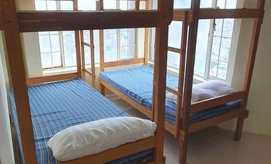 Penthouse in Kingswood Condominium