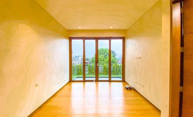 FOR SALE: RESORT TYPE 3 STOREY MODERN DESIGN HOUSE AND LOT IN ALABANG WEST