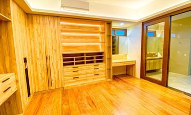 FOR SALE: RESORT TYPE 3 STOREY MODERN DESIGN HOUSE AND LOT IN ALABANG WEST