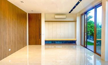 FOR SALE: RESORT TYPE 3 STOREY MODERN DESIGN HOUSE AND LOT IN ALABANG WEST