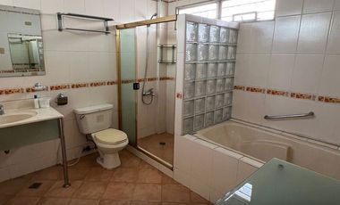 FOR SALE HOUSE AND LOT IN MALATE MANILA